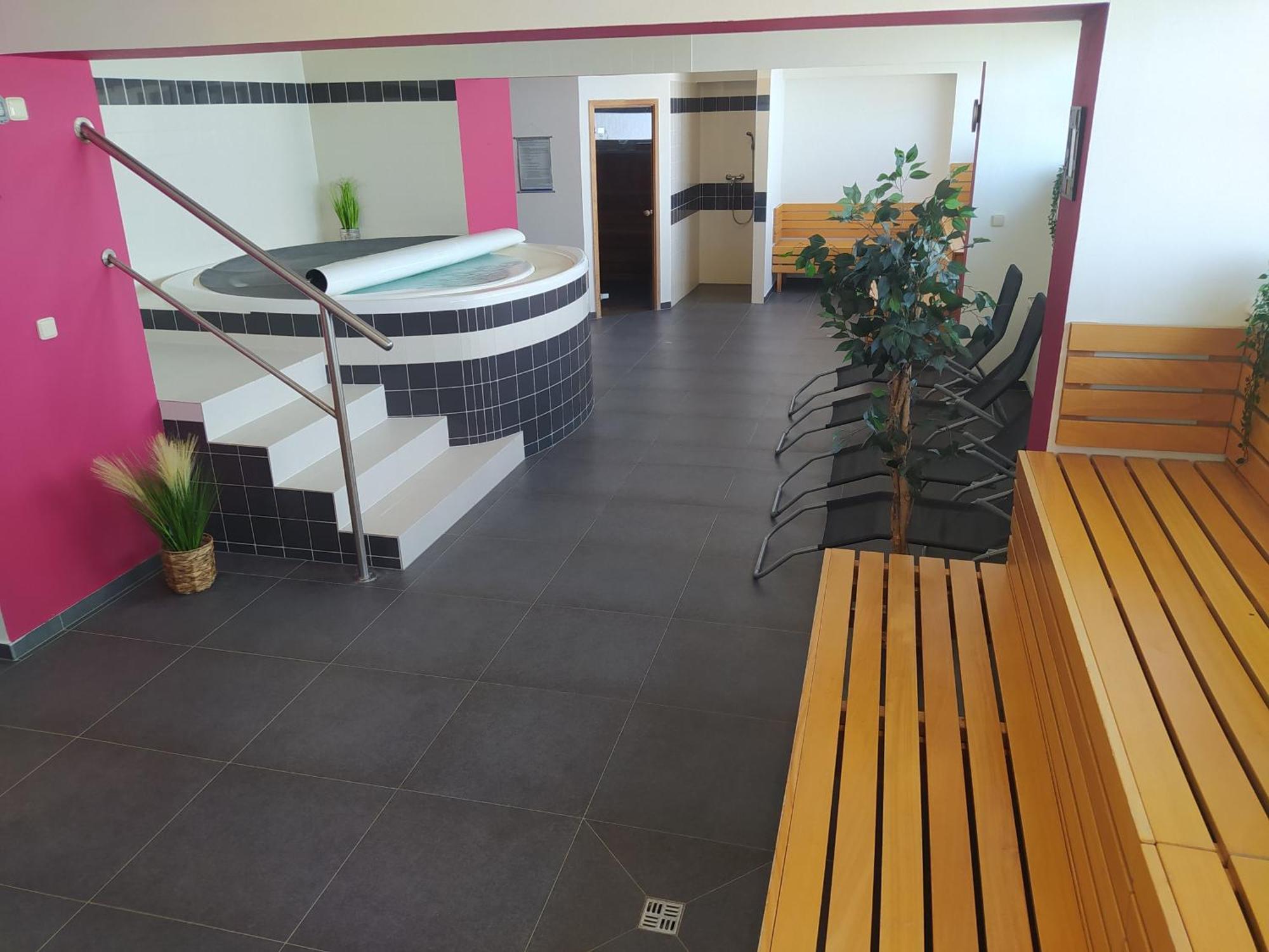 Hotel S-Centrum Benesov  Extérieur photo