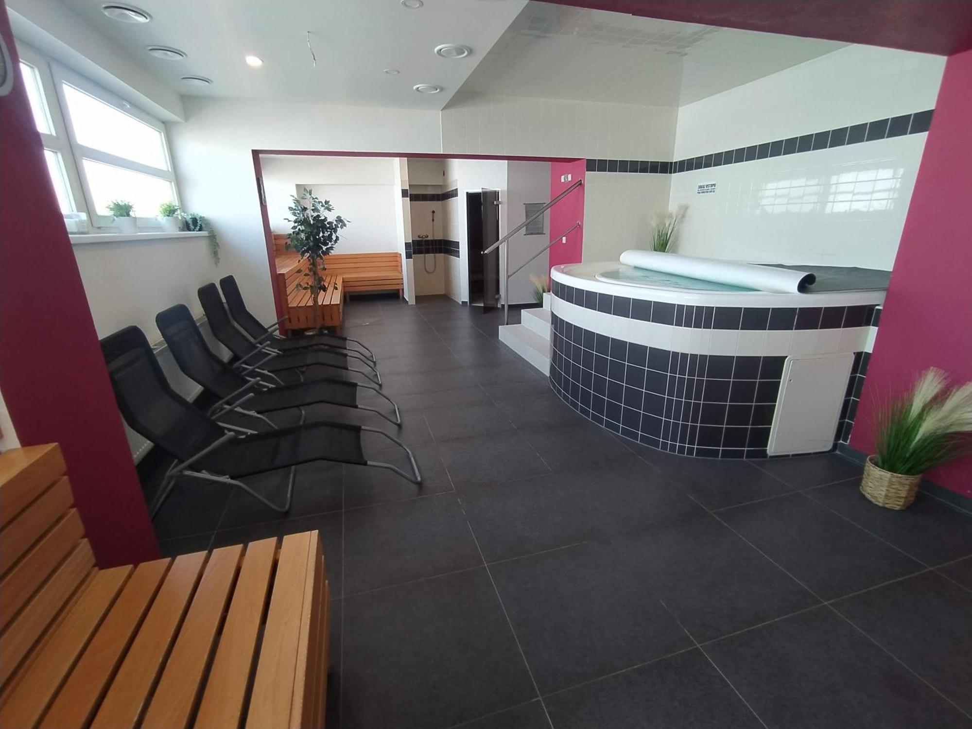 Hotel S-Centrum Benesov  Extérieur photo