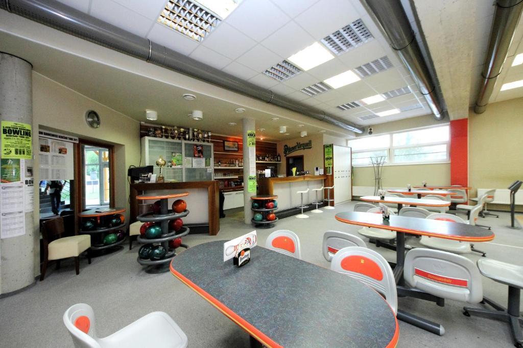 Hotel S-Centrum Benesov  Extérieur photo