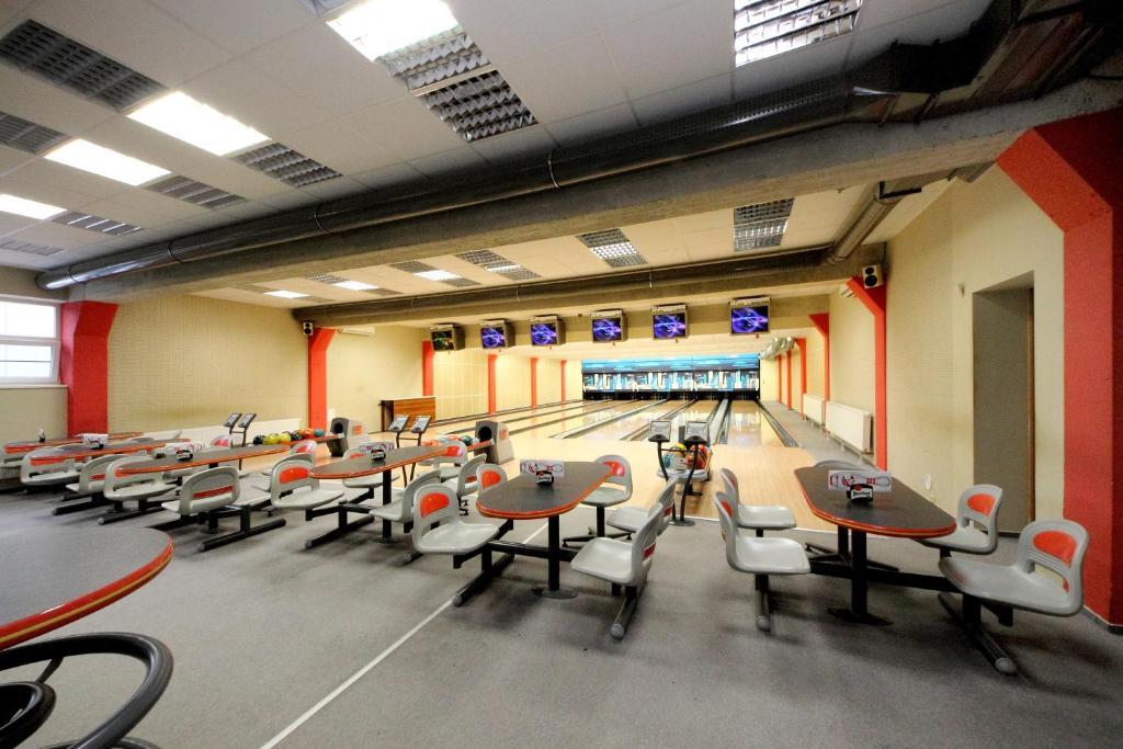 Hotel S-Centrum Benesov  Extérieur photo