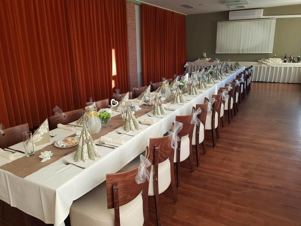 Hotel S-Centrum Benesov  Extérieur photo