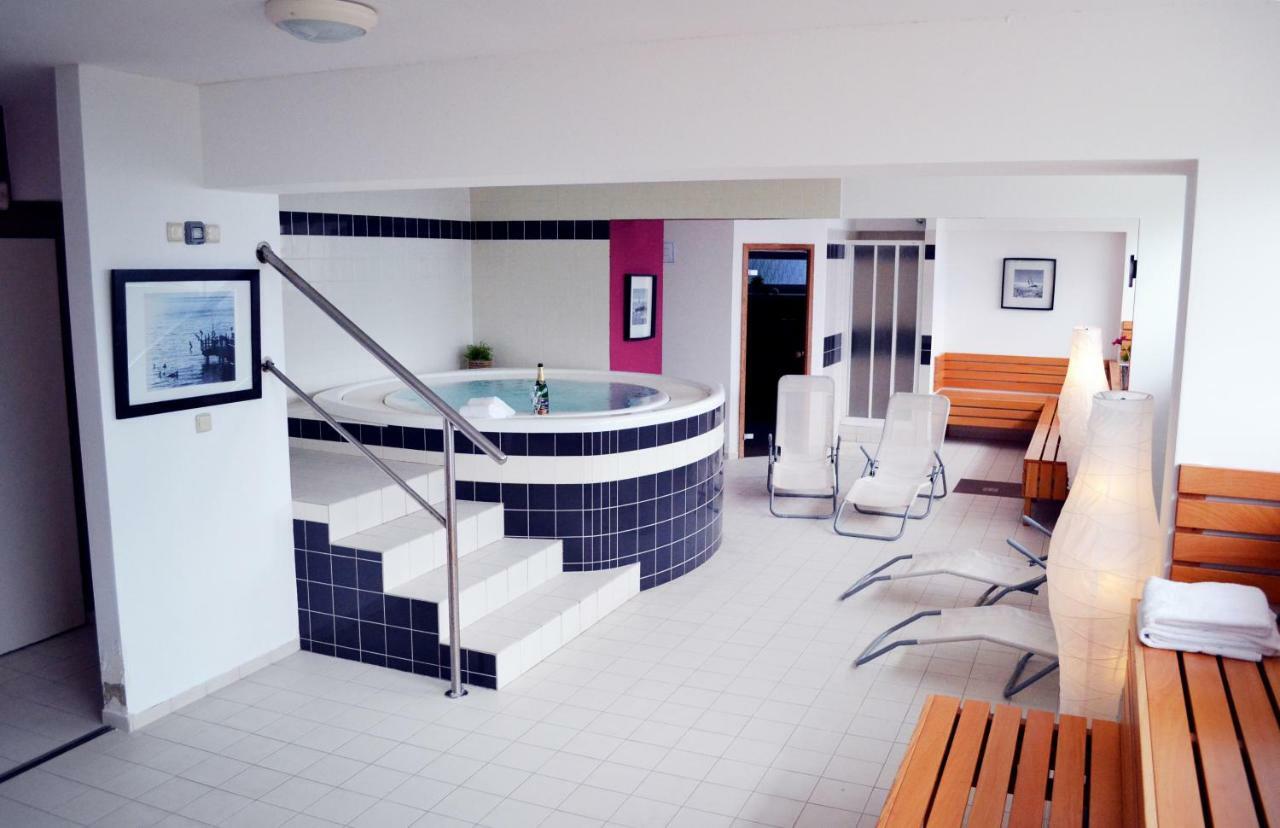 Hotel S-Centrum Benesov  Extérieur photo